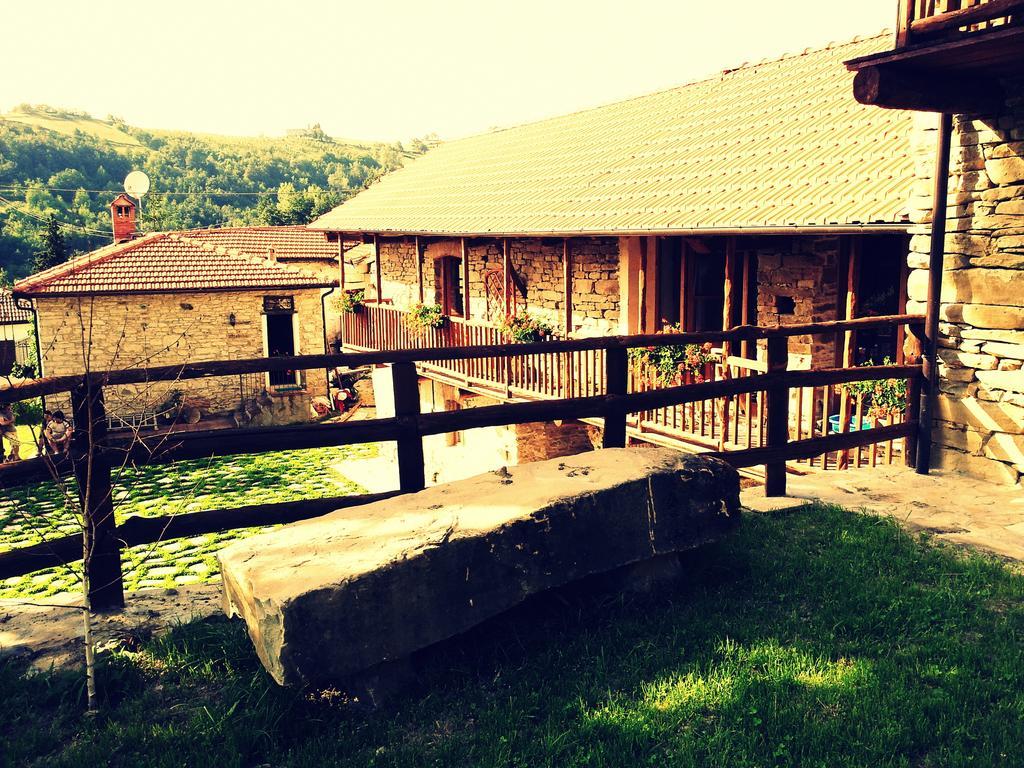 Navilla Igliano Luaran gambar